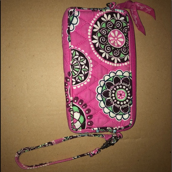 Vera Bradley Wristlet - Picture 3 of 3